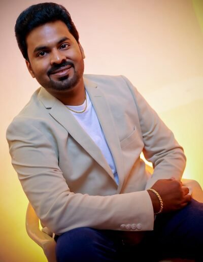 Gokulnath weds Priyanga candid photography in Namakkal